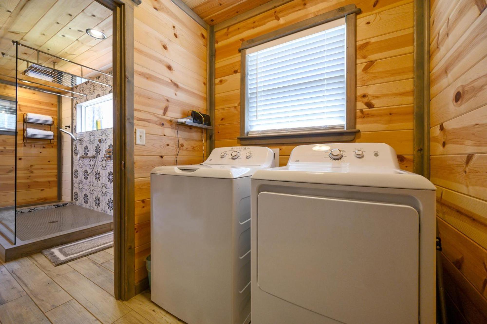 Convenient Romantic Hot Tub Bbq 3-Night Special! Broken Bow Εξωτερικό φωτογραφία