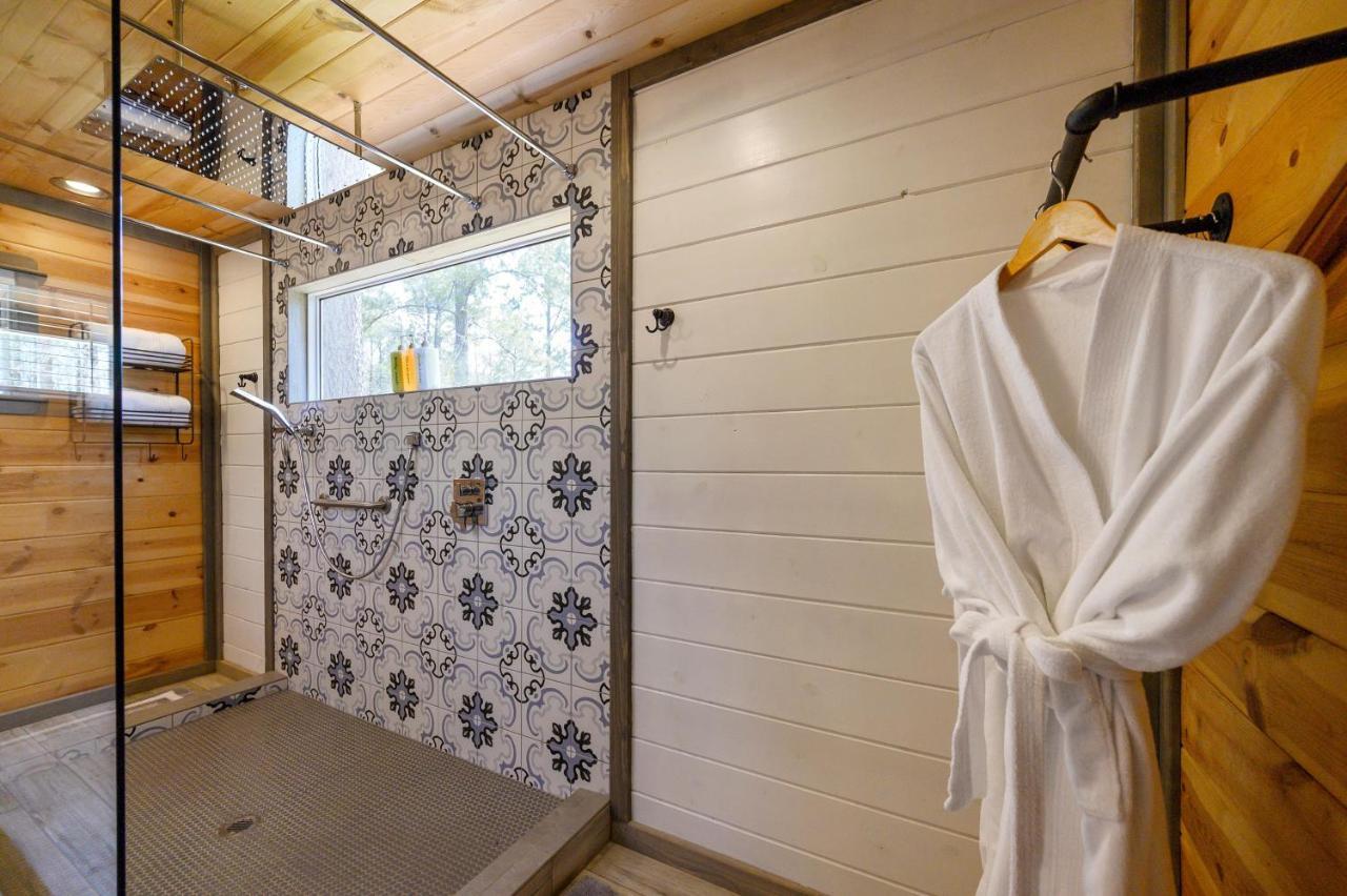 Convenient Romantic Hot Tub Bbq 3-Night Special! Broken Bow Εξωτερικό φωτογραφία