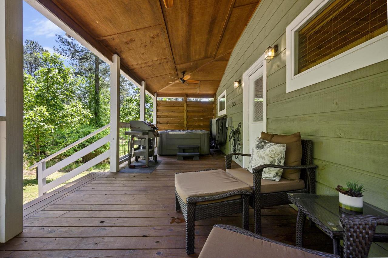 Convenient Romantic Hot Tub Bbq 3-Night Special! Broken Bow Εξωτερικό φωτογραφία