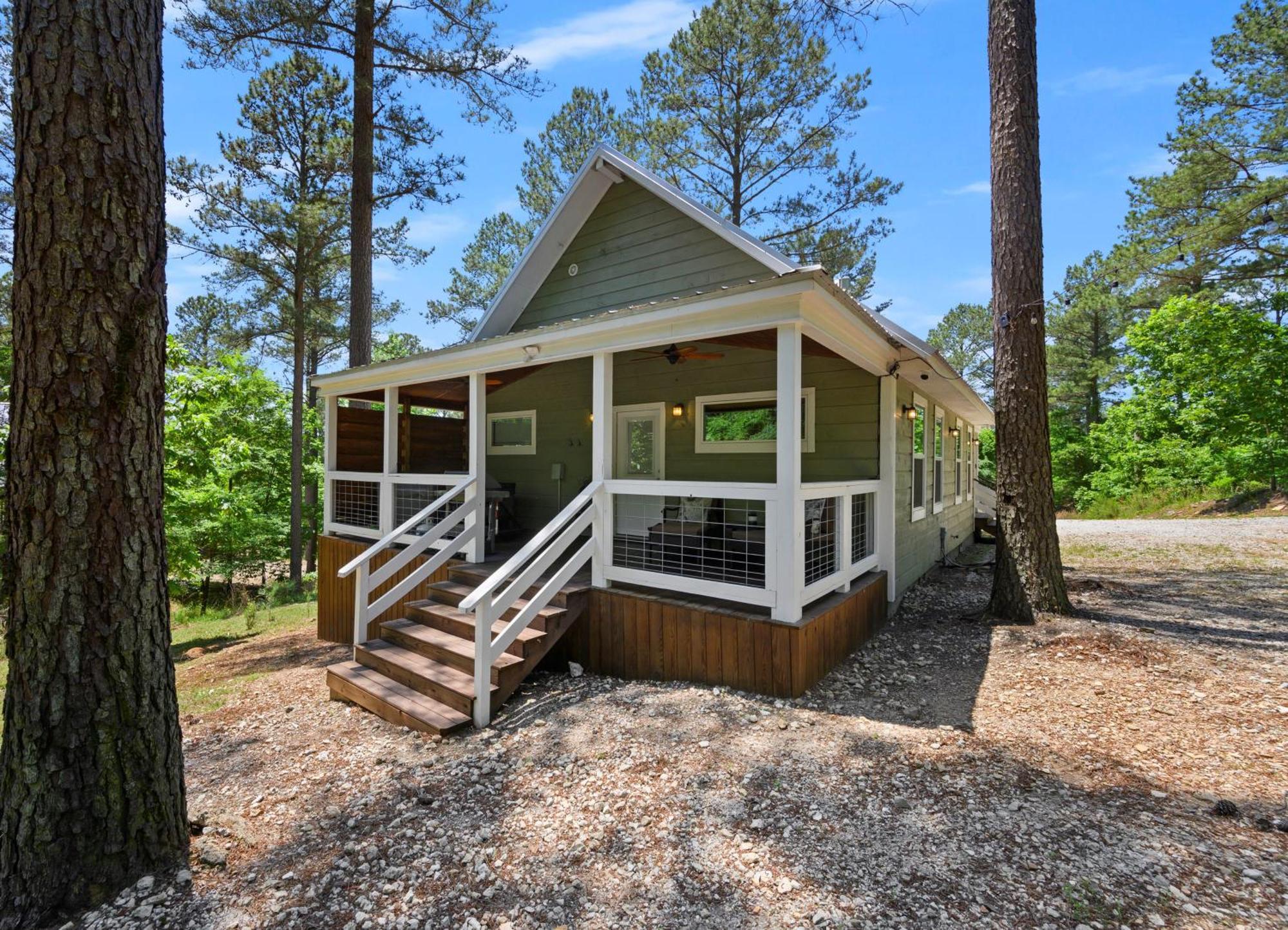 Convenient Romantic Hot Tub Bbq 3-Night Special! Broken Bow Εξωτερικό φωτογραφία